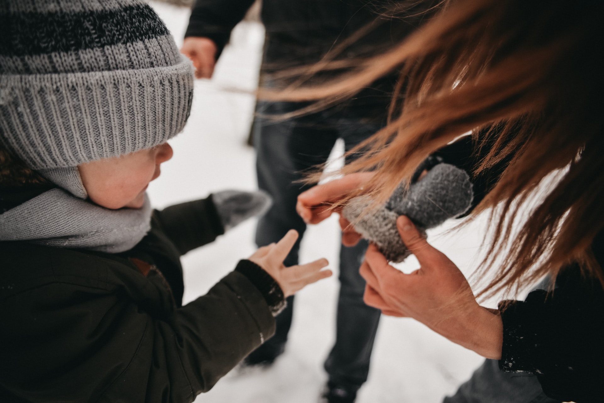 handschoenen aan 8 tips voor de leukste dagjes uit in de winter